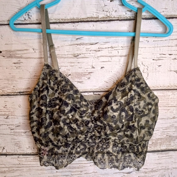 PINK Victoria's Secret Other - PINK Victoria's Secret Camo Bralette xs